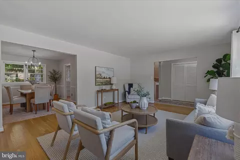 Living - 2519 E Meredith Dr, Vienna, VA 22181 photo 5 of 6