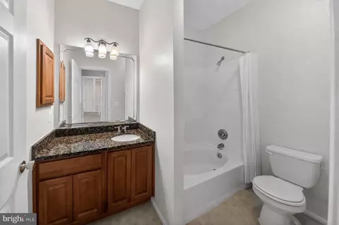 Bath - 1601 Spring Gate Dr #1303, Mclean, VA 22102 photo 1 of 1