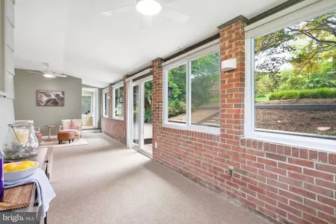 Exterior - 5300 Queensberry Ave, Springfield, VA 22151 photo 3 of 16