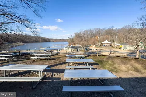 View/Area - 5300 Queensberry Ave, Springfield, VA 22151 photo 1 of 1