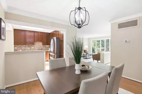 Dining - 5300 Queensberry Ave, Springfield, VA 22151 photo 4 of 5