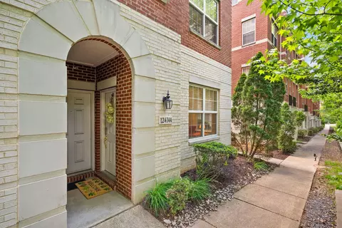 12414 Liberty Bridge Rd # -A, Fairfax, VA 22033