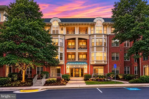 11775 Stratford House Pl #112, Reston, VA 20190