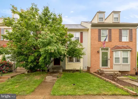 14121 Starbird Ct, Centreville, VA 20121