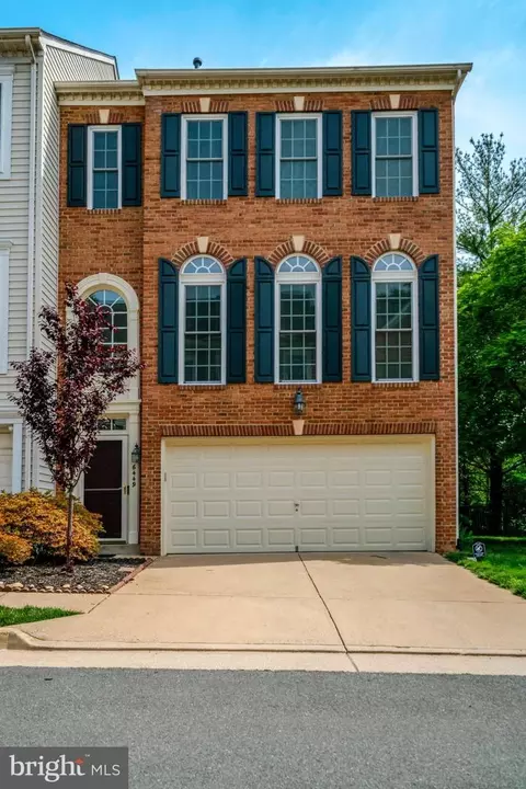 6449 Katherine Ann Ln, Springfield, VA 22150