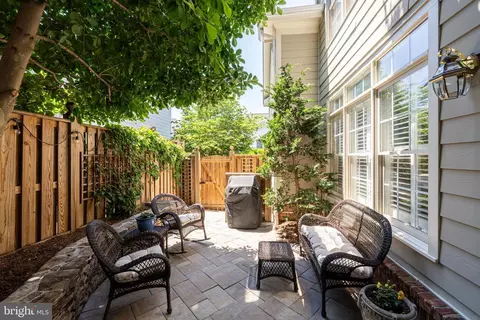 Exterior - 1408 Ingleside Ave, Mclean, VA 22101 photo 3 of 4