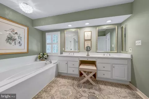 Bath - 1408 Ingleside Ave, Mclean, VA 22101 photo 1 of 6