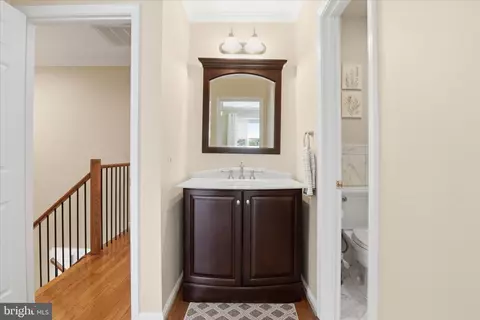 Bath - 1496 Hampton Hill Cir, Mclean, VA 22101 photo 2 of 6