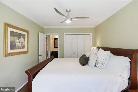 Bedroom - 1496 Hampton Hill Cir, Mclean, VA 22101 photo 2 of 4