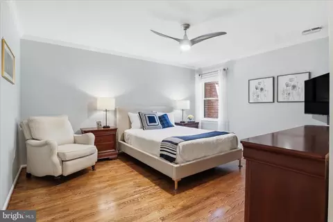 Bedroom - 1496 Hampton Hill Cir, Mclean, VA 22101 photo 3 of 4