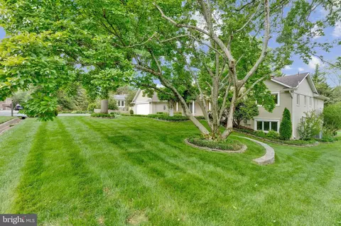 Exterior - 1102 Clover Dr, Mclean, VA 22101 photo 2 of 16