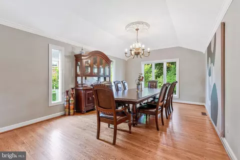 Dining - 1102 Clover Dr, Mclean, VA 22101 photo 3 of 5