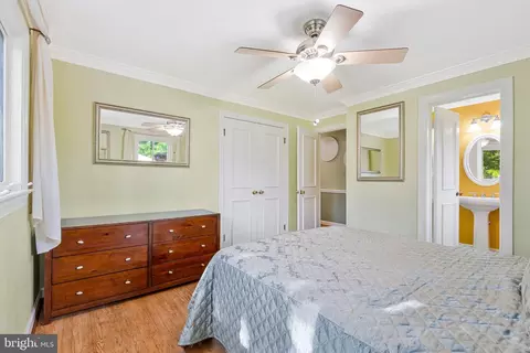 Bedroom - 1102 Clover Dr, Mclean, VA 22101 photo 6 of 14