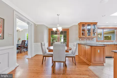 Dining - 1102 Clover Dr, Mclean, VA 22101 photo 5 of 5