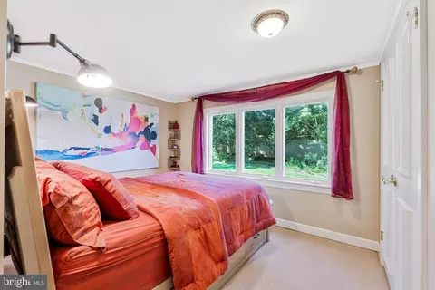 Bedroom - 1102 Clover Dr, Mclean, VA 22101 photo 9 of 14