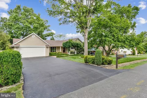 Other - 1102 Clover Dr, Mclean, VA 22101 photo 4 of 21