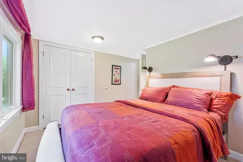 Bedroom - 1102 Clover Dr, Mclean, VA 22101 photo 8 of 14