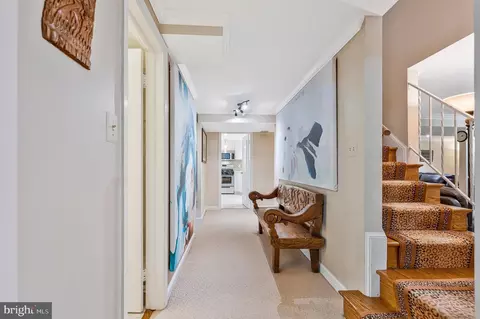 Entry Way - 1102 Clover Dr, Mclean, VA 22101 photo 8 of 8