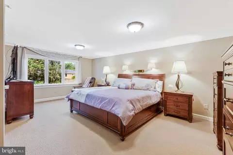 Bedroom - 1102 Clover Dr, Mclean, VA 22101 photo 11 of 14