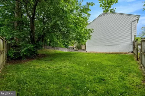 Exterior - 8304 Lindside Way, Springfield, VA 22153 photo 9 of 20