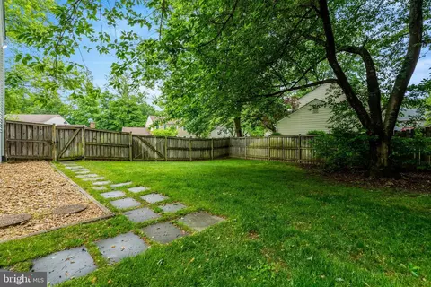 Exterior - 8304 Lindside Way, Springfield, VA 22153 photo 7 of 20