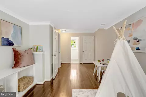 Entry Way - 8304 Lindside Way, Springfield, VA 22153 photo 4 of 5