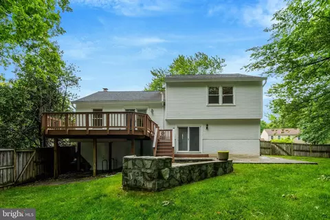 Exterior - 8304 Lindside Way, Springfield, VA 22153 photo 12 of 20
