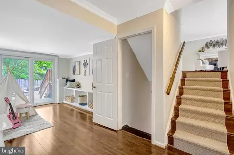 Entry Way - 8304 Lindside Way, Springfield, VA 22153 photo 3 of 5