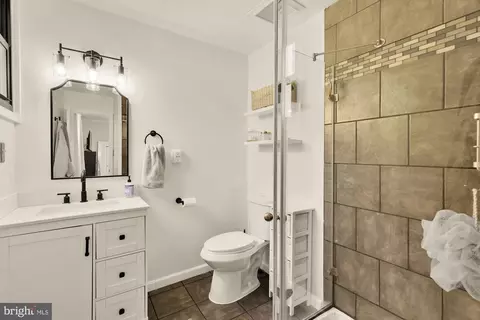 Bath - 11170 Forest Edge Dr, Reston, VA 20190 photo 2 of 6