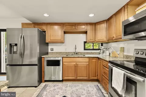 Kitchen - 11170 Forest Edge Dr, Reston, VA 20190 photo 3 of 4