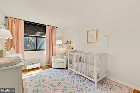 Bedroom - 11170 Forest Edge Dr, Reston, VA 20190 photo 5 of 8