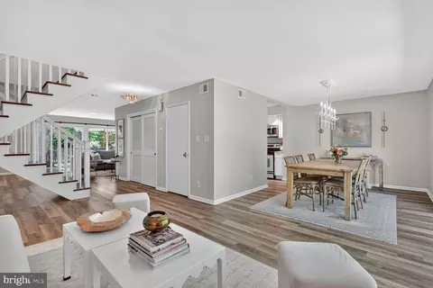 Entry Way - 11201 Wedge Dr, Reston, VA 20190 photo 2 of 3
