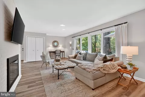 Living - 11201 Wedge Dr, Reston, VA 20190 photo 1 of 1