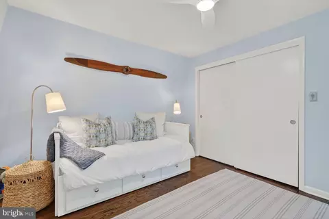 Bedroom - 11201 Wedge Dr, Reston, VA 20190 photo 7 of 7