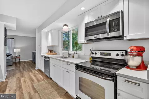 Kitchen - 11201 Wedge Dr, Reston, VA 20190 photo 2 of 3