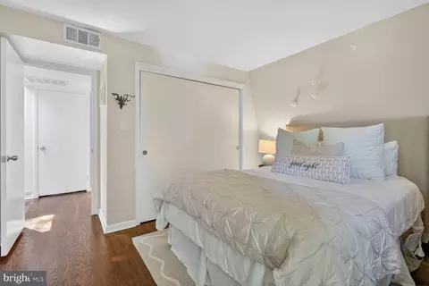 Bedroom - 11201 Wedge Dr, Reston, VA 20190 photo 5 of 7