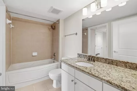 Bath - 11800 Sunset Hills Rd #910, Reston, VA 20190 photo 1 of 2