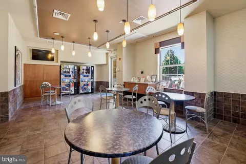 View/Area - 11800 Sunset Hills Rd #910, Reston, VA 20190 photo 1 of 2
