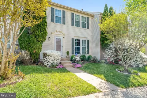 14346 Stonewater Ct, Centreville, VA 20121