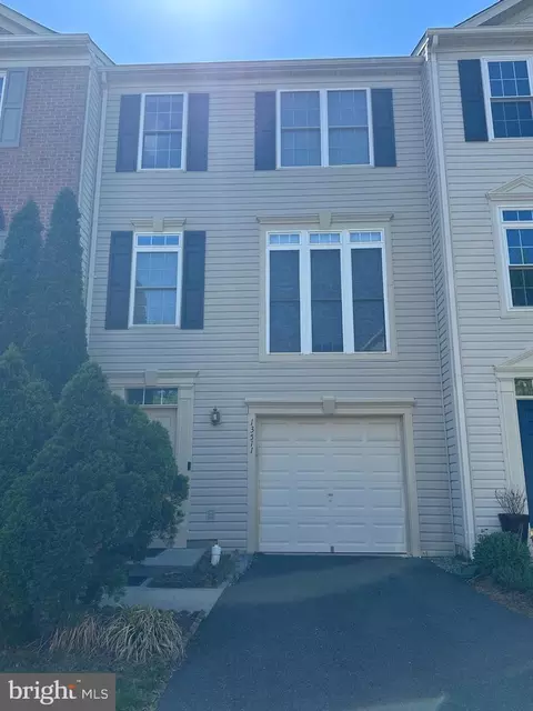 13511 Lavender Mist Ln, Centreville, VA 20120