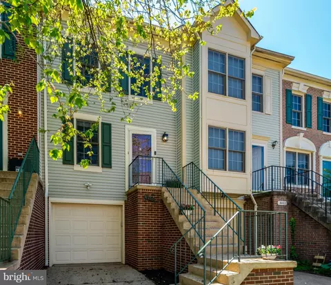 3009 Heritage Springs Ct, Alexandria, VA 22306