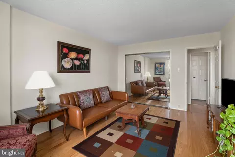 Living - 1800 Old Meadow Rd #903, Mclean, VA 22102 photo 5 of 5