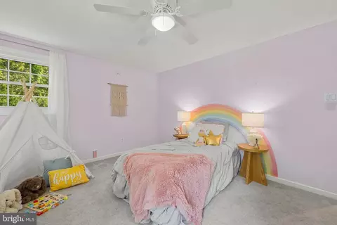 Bedroom - 8044 Winding Way Ct, Springfield, VA 22153 photo 4 of 7