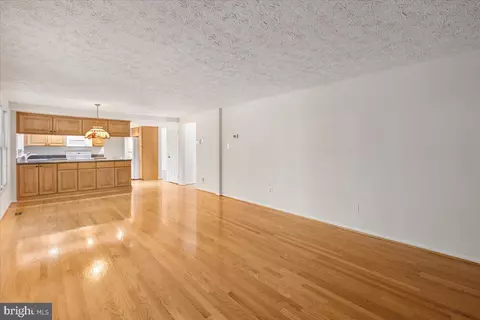 Living - 7805 Roundabout Way, Springfield, VA 22153 photo 6 of 7