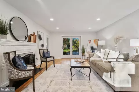 4420 Park Rd, Alexandria, VA 22312