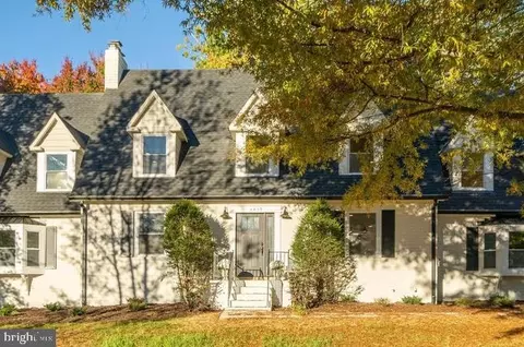 4420 Park Rd, Alexandria, VA 22312