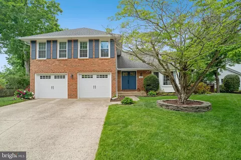7628 Gralnick Pl, Springfield, VA 22153