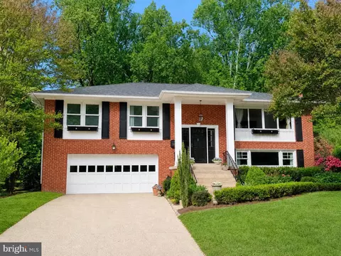 6309 Mori St, Mclean, VA 22101