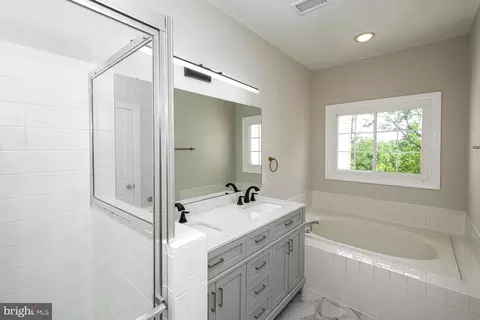 Bath - 6270 Levi Ct, Springfield, VA 22150 photo 1 of 2