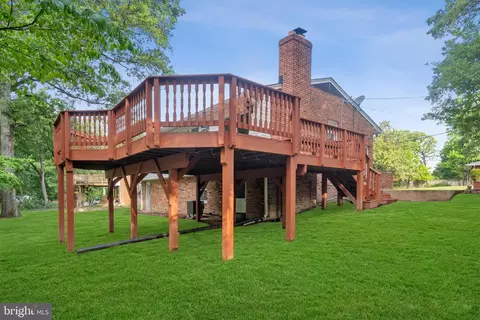 Exterior - 6705 Jerome St, Springfield, VA 22150 photo 7 of 7